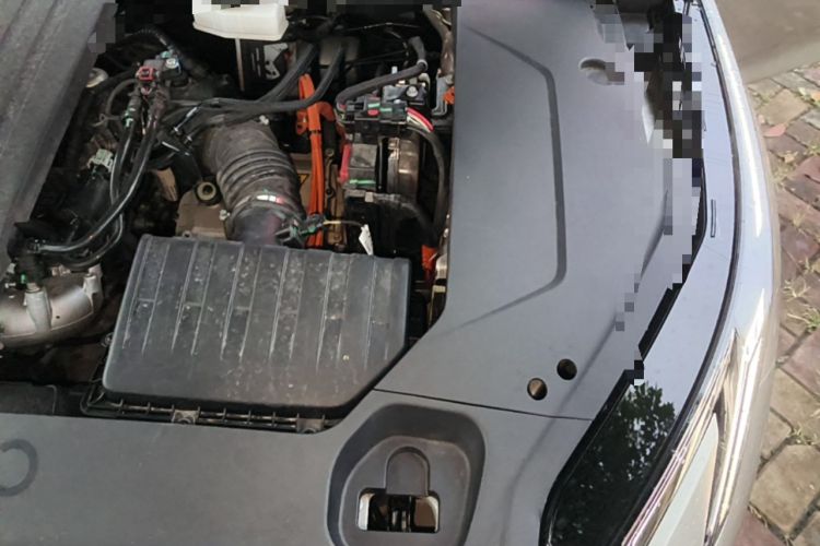 Used Lynk & Co 07 2024 EM-P 126 Long-Range Halo Engine Bay Left