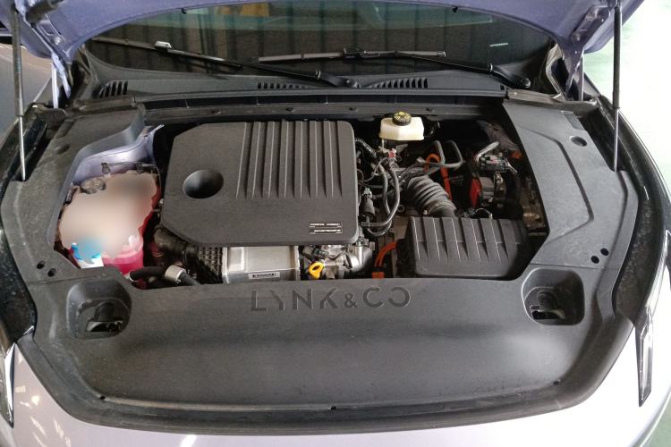 Used Lynk & Co 07 2024 EM-P 126 Long-Range Halo Engine Bay