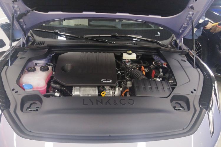 Used Lynk & Co 07 2024 EM-P 126 Long-Range Ultra Engine Bay