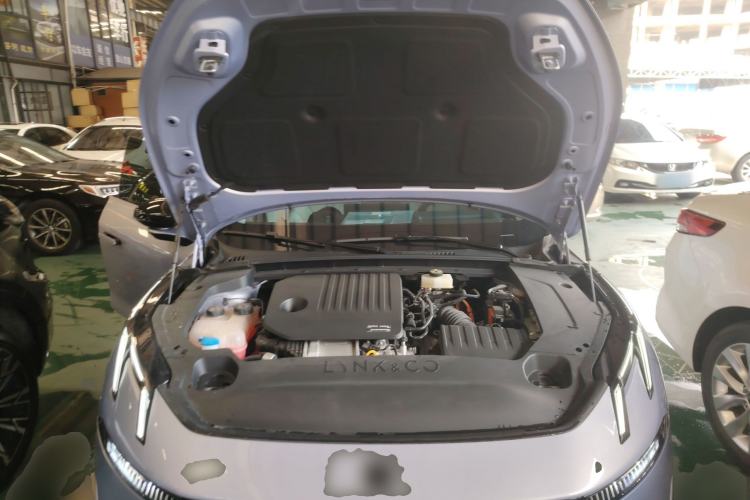 Used Lynk & Co 07 2024 EM-P 126 Long-Range Halo Engine Bay