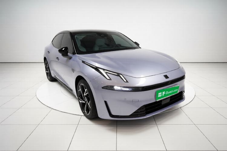 Used Lynk & Co 07 2024 EM-P 126 Long-Range Halo Exterior 1