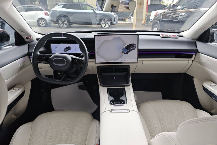 Used Lynk & Co 07 2024 EM-P 126 Long-Range Intelligent Driving Ultra Interior 2