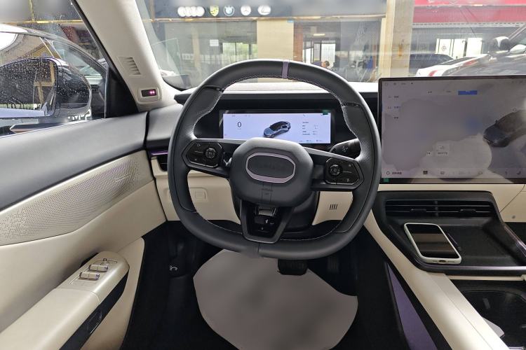 Used Lynk & Co 07 2024 EM-P 126 Long-Range Intelligent Driving Ultra Steering Wheel