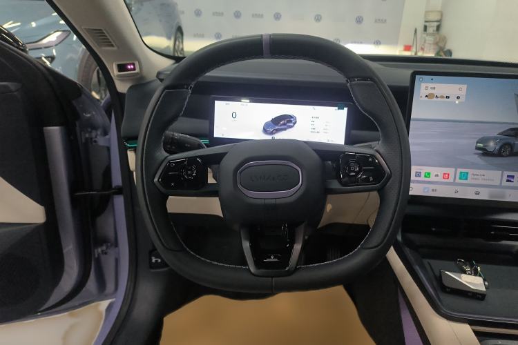 Used Lynk & Co 07 2024 EM-P 126 Long-Range Intelligent Driving Ultra Steering Wheel
