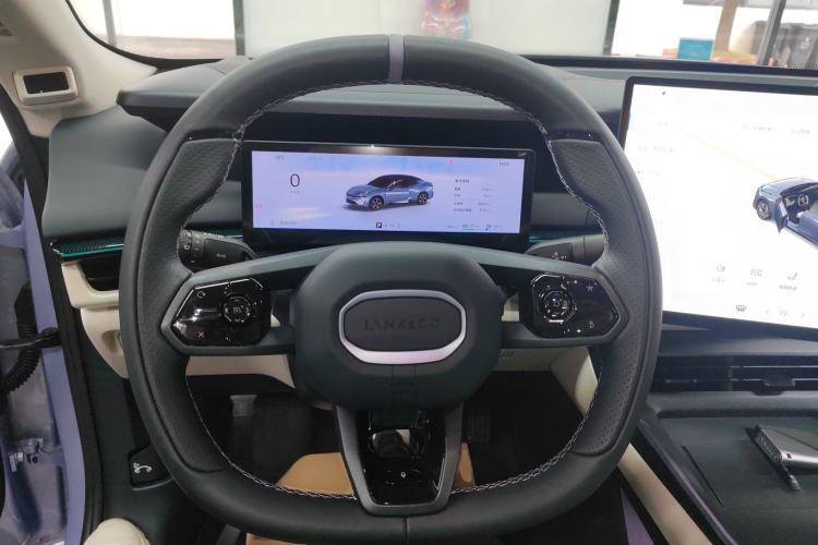 Used Lynk & Co 07 2024 EM-P 126 Long-Range Intelligent Driving Ultra Steering Wheel