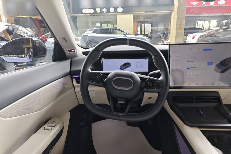 Used Lynk & Co 07 2024 EM-P 126 Long-Range Intelligent Driving Ultra Steering Wheel