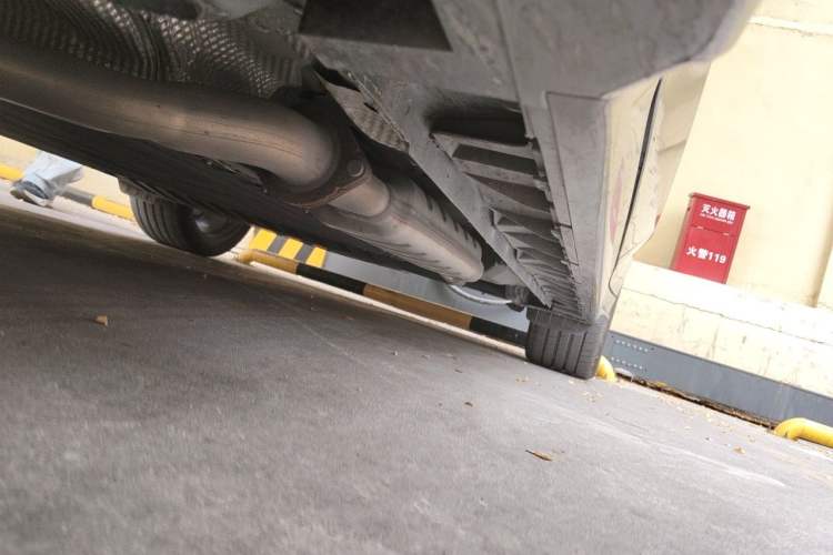 Used Lynk & Co 07 2024 EM-P 126 Long-Range Ultra Chassis Front Left