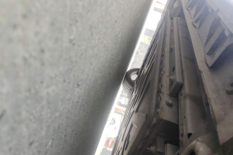 Used Lynk & Co 07 2024 EM-P 126 Long-Range Ultra Chassis Front Right