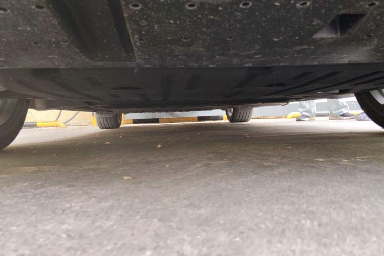 Used Lynk & Co 07 2024 EM-P 126 Long-Range Ultra Chassis Front