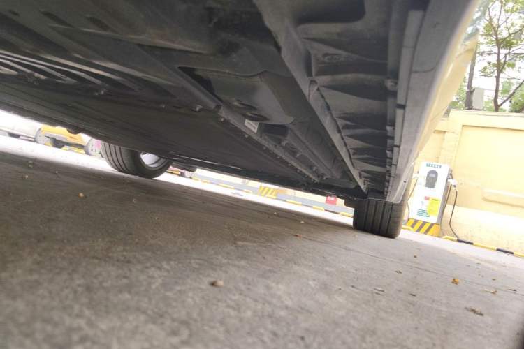 Used Lynk & Co 07 2024 EM-P 126 Long-Range Ultra Chassis Rear Right