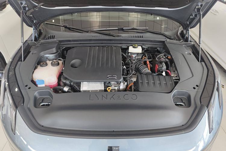 Used Lynk & Co 07 2024 EM-P 126 Long-Range Ultra Engine Bay