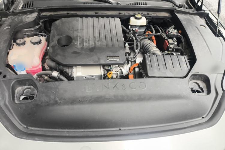 Used Lynk & Co 07 2024 EM-P 126 Long-Range Halo Engine Bay
