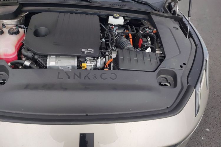 Used Lynk & Co 07 2024 EM-P 126 Long-Range Ultra Engine Bay Left