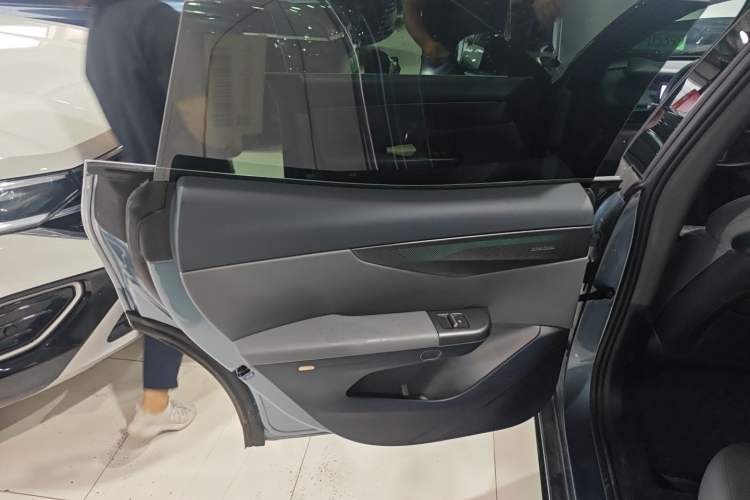Used Lynk & Co 07 2024 EM-P 126 Long-Range Ultra Left Rear Door Interior