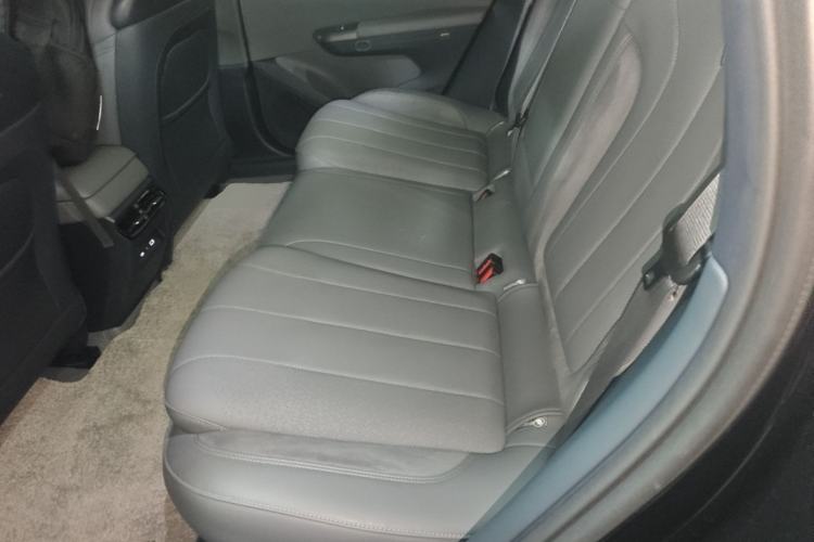 Used Lynk & Co 07 2024 EM-P 126 Long-Range Halo Left Rear Seat