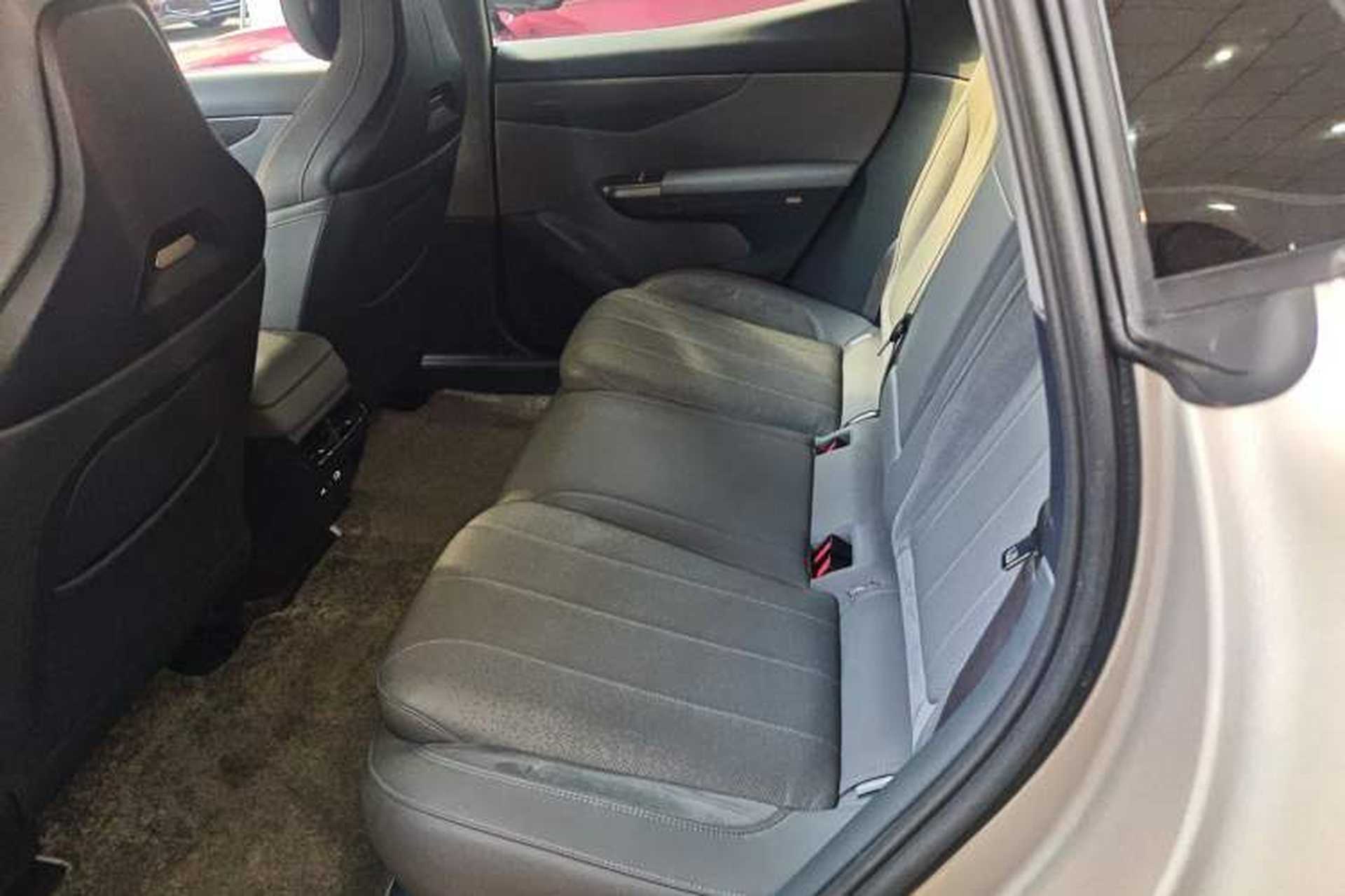 Used Lynk & Co 07 2024 EM-P 126 Long-Range Halo Left Rear Seat