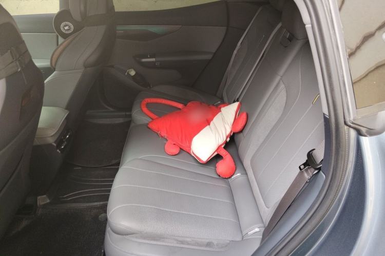 Used Lynk & Co 07 2024 EM-P 126 Long-Range Ultra Left Rear Seat