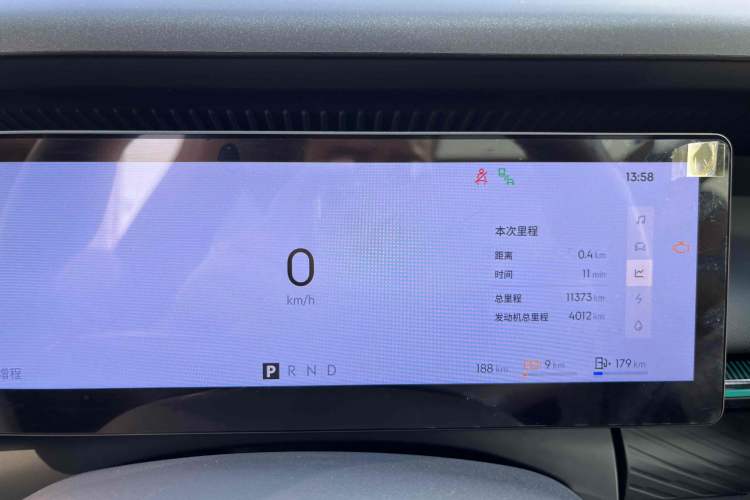 Used Lynk & Co 07 2024 EM-P 126 Long-Range Ultra Odometer Close Up
