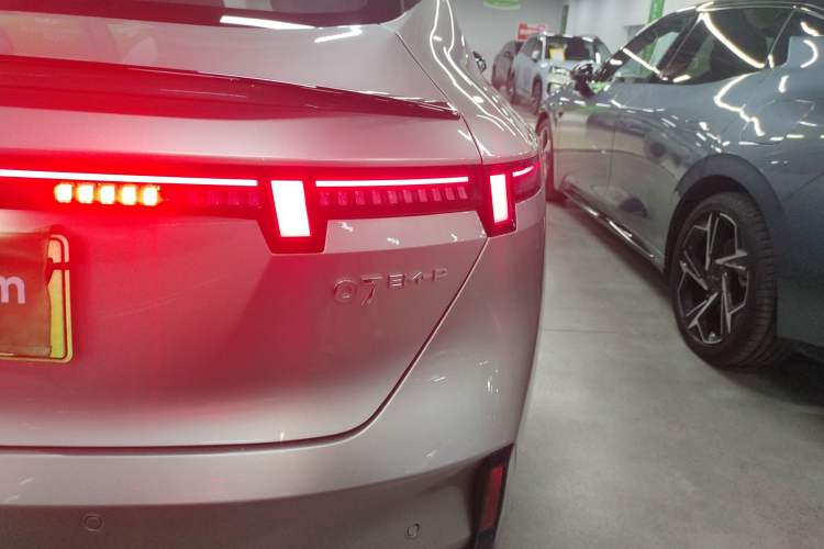 Used Lynk & Co 07 2024 EM-P 126 Long-Range Halo Right Rear Taillight