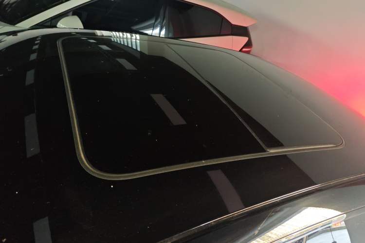 Used Lynk & Co 07 2024 EM-P 126 Long-Range Halo Roof
