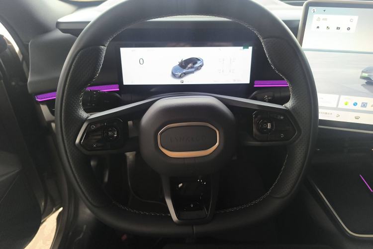 Used Lynk & Co 07 2024 EM-P 126 Long-Range Halo Steering Wheel