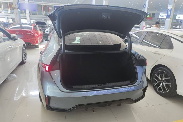 Used Lynk & Co 07 2024 EM-P 126 Long-Range Ultra Trunk