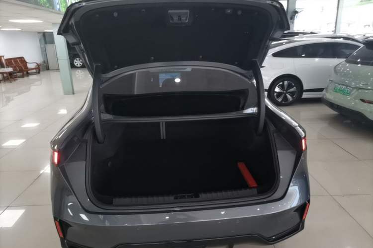 Used Lynk & Co 07 2024 EM-P 126 Long-Range Ultra Trunk