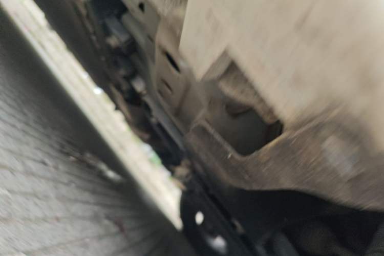 Used Lynk & Co 07 2024 EM-P 126 Long-Range Ultra Chassis Front Right