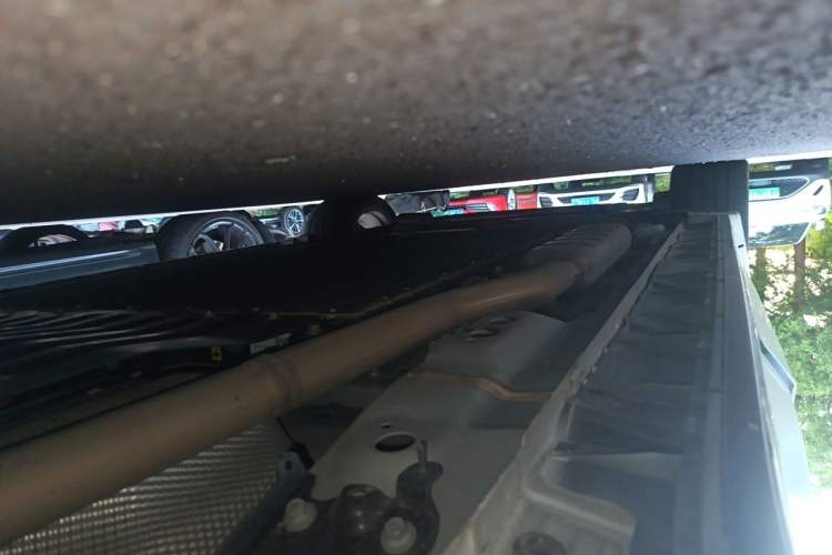 Used Lynk & Co 07 2024 EM-P 126 Long-Range Ultra Chassis Rear Left