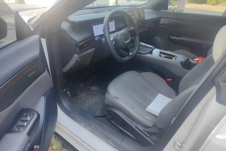 Used Lynk & Co 07 2024 EM-P 126 Long-Range Halo Driver Seat