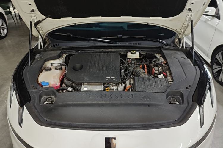 Used Lynk & Co 07 2024 EM-P 126 Long-Range Ultra Engine Bay