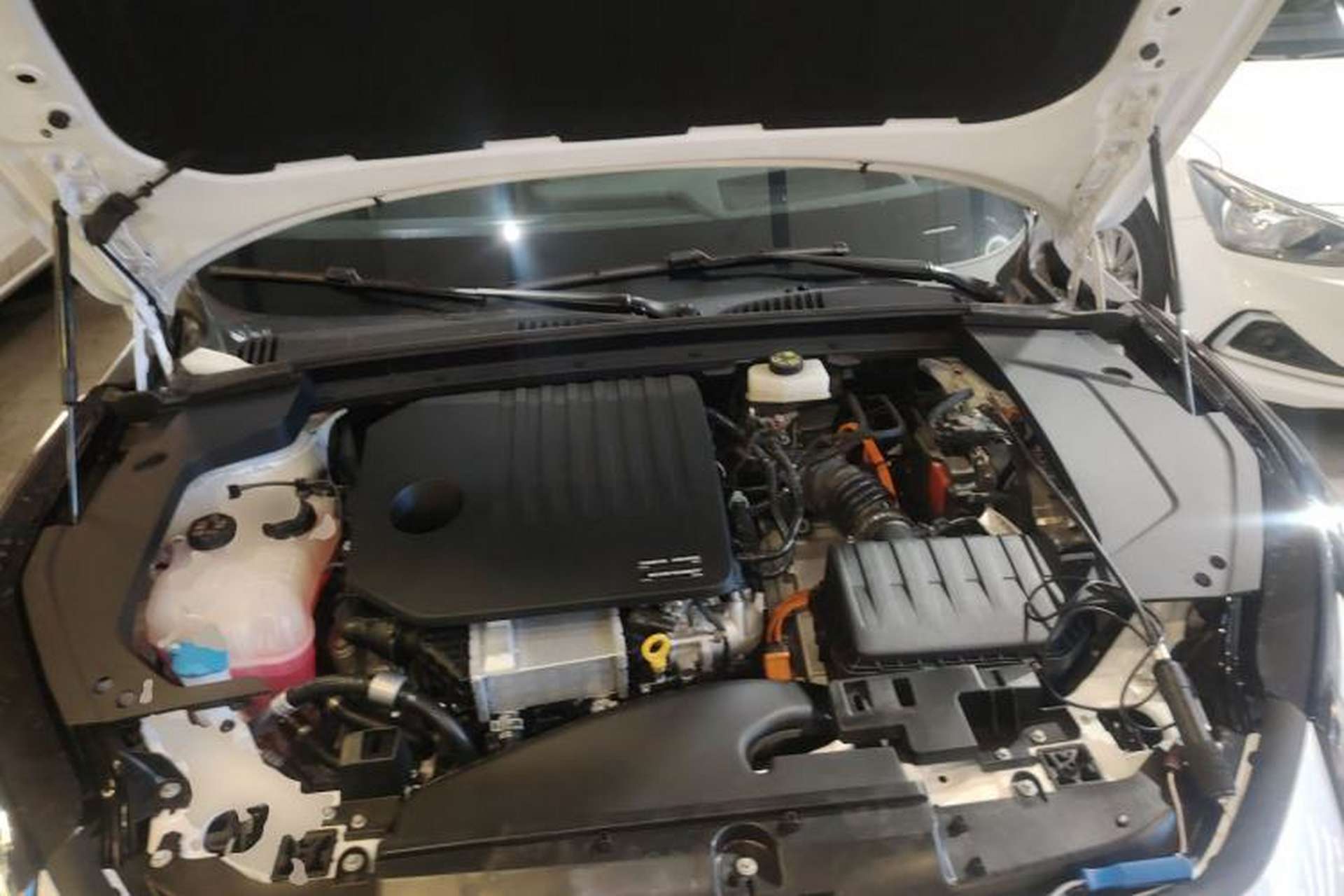 Used Lynk & Co 07 2024 EM-P 126 Long-Range Ultra Engine Bay