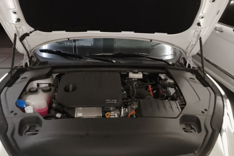 Used Lynk & Co 07 2024 EM-P 126 Long-Range Halo Engine Bay