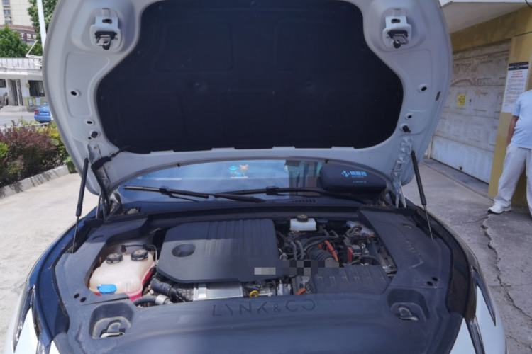 Used Lynk & Co 07 2024 EM-P 126 Long-Range Halo Engine Bay