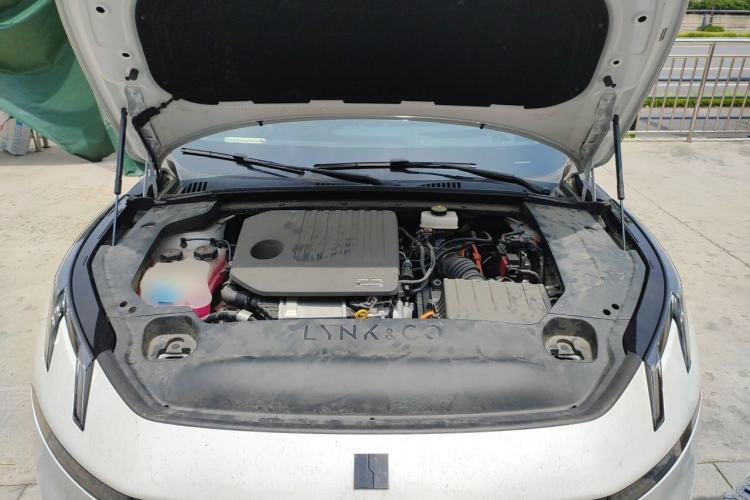 Used Lynk & Co 07 2024 EM-P 126 Long-Range Ultra Engine Bay
