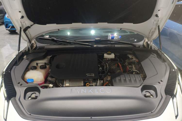 Used Lynk & Co 07 2024 EM-P 126 Long-Range Ultra Engine Bay