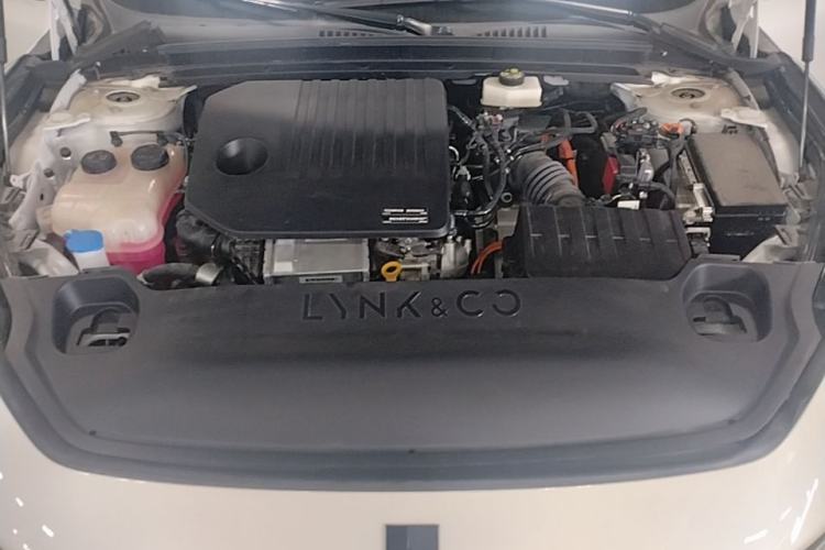 Used Lynk & Co 07 2024 EM-P 126 Long-Range Halo Engine Bay