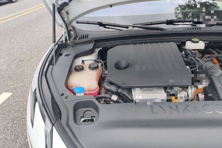 Used Lynk & Co 07 2024 EM-P 126 Long-Range Ultra Engine Bay Right