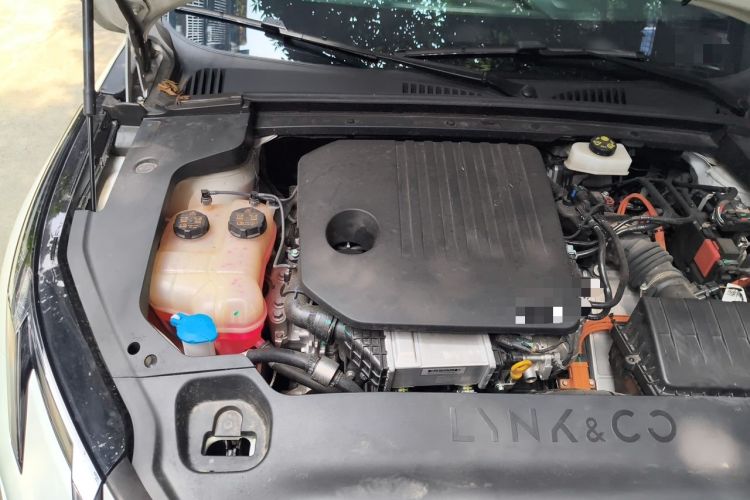 Used Lynk & Co 07 2024 EM-P 126 Long-Range Halo Engine Bay Right