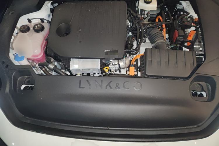Used Lynk & Co 07 2024 EM-P 126 Long-Range Halo Engine Bay