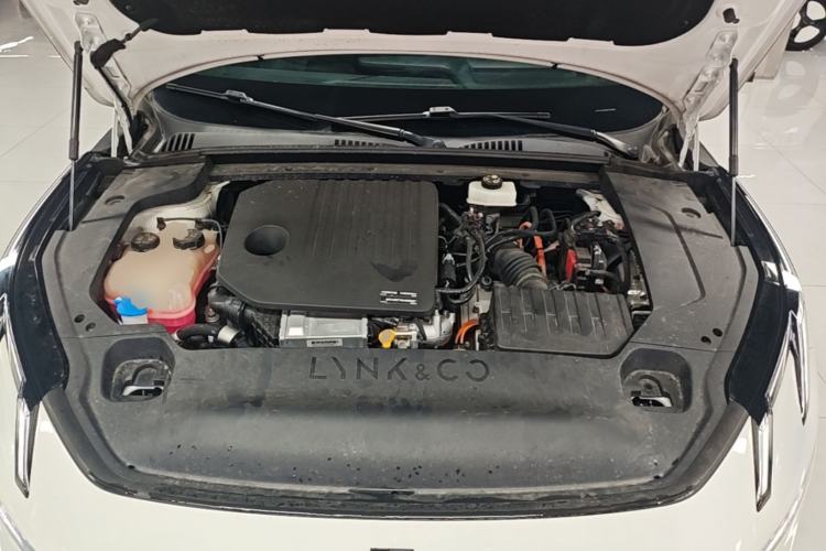 Used Lynk & Co 07 2024 EM-P 126 Long-Range Pro Engine Bay