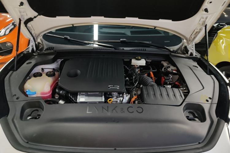 Used Lynk & Co 07 2024 EM-P 126 Long-Range Ultra Engine Bay