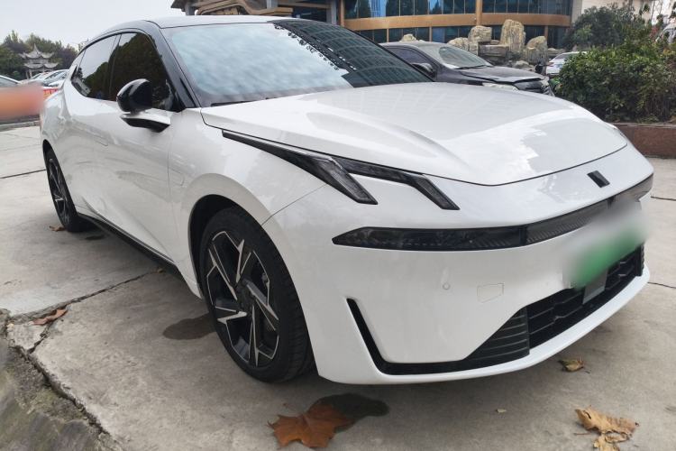 Used Lynk & Co 07 2024 EM-P 126 Long-Range Ultra Exterior 2