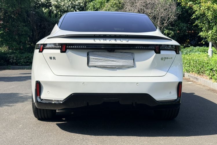Used Lynk & Co 07 2024 EM-P 126 Long-Range Ultra Exterior 3