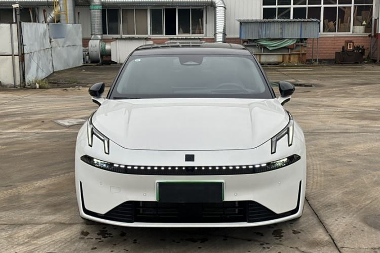 Used Lynk & Co 07 2024 EM-P 126 Long-Range Ultra Exterior 4