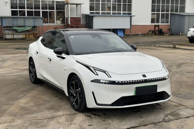 Used Lynk & Co 07 2024 EM-P 126 Long-Range Ultra Exterior 5