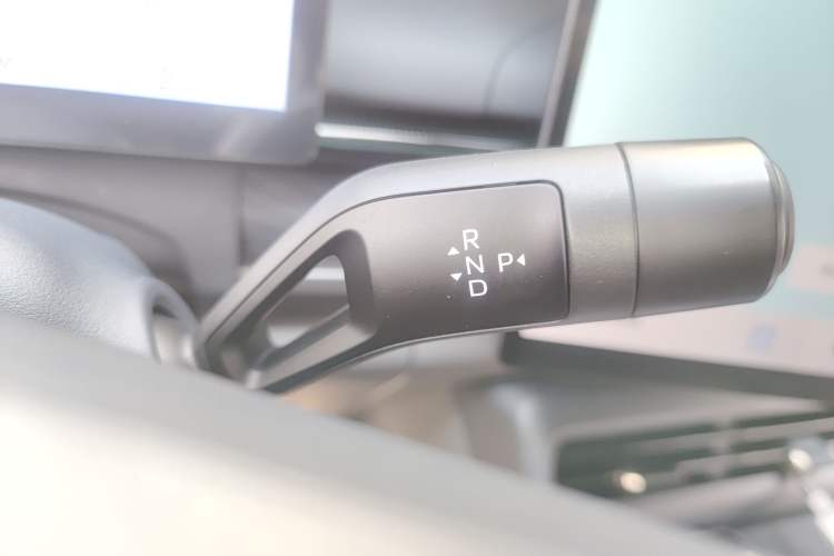 Used Lynk & Co 07 2024 EM-P 126 Long-Range Intelligent Driving Ultra Gear Lever