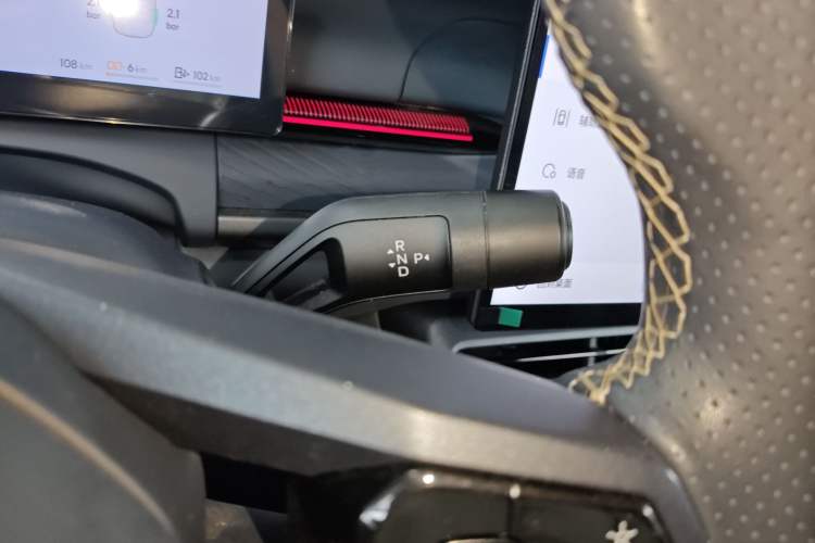 Used Lynk & Co 07 2024 EM-P 126 Long-Range Intelligent Driving Ultra Gear Lever