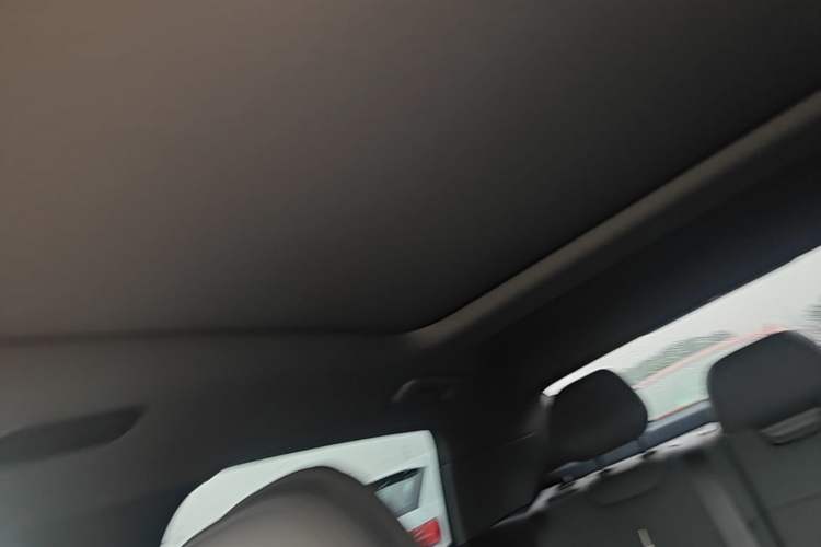 Used Lynk & Co 07 2024 EM-P 126 Long-Range Ultra Headliner
