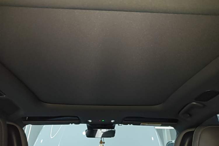 Used Lynk & Co 07 2024 EM-P 126 Long-Range Ultra Headliner